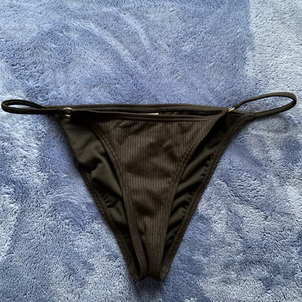 Black Cheeky Bikini